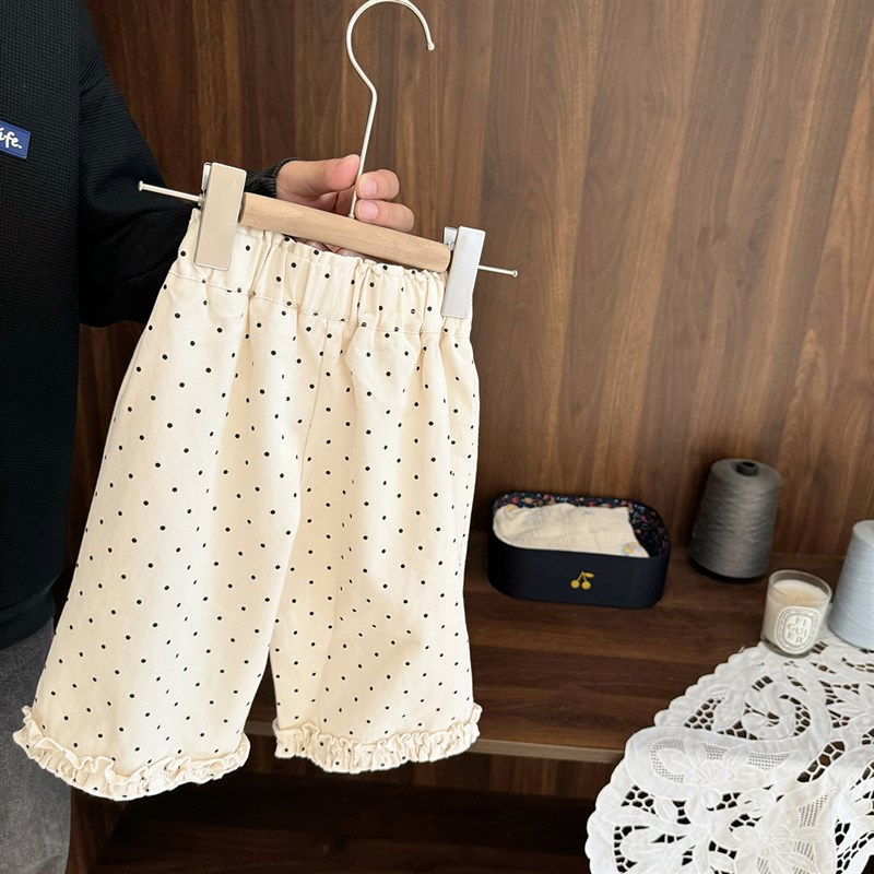 女宝宝小波点工装休闲裤女婴儿秋季2024新款女童七分阔腿裤显气质