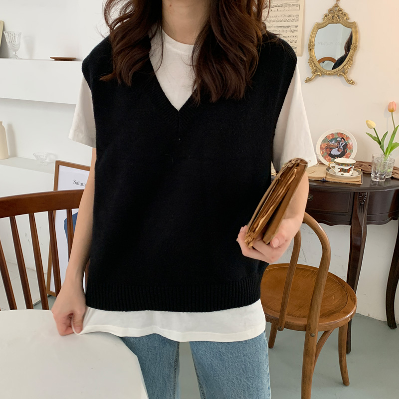 针织马甲2021年新款女春秋叠穿V领套头百搭宽松黑色毛衣背心外搭