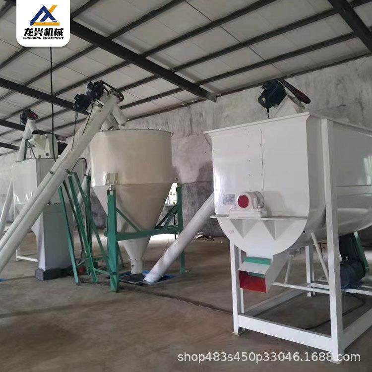 猪牛羊预混饲料加工设备精饲料卧式搅拌机龙兴养殖机械