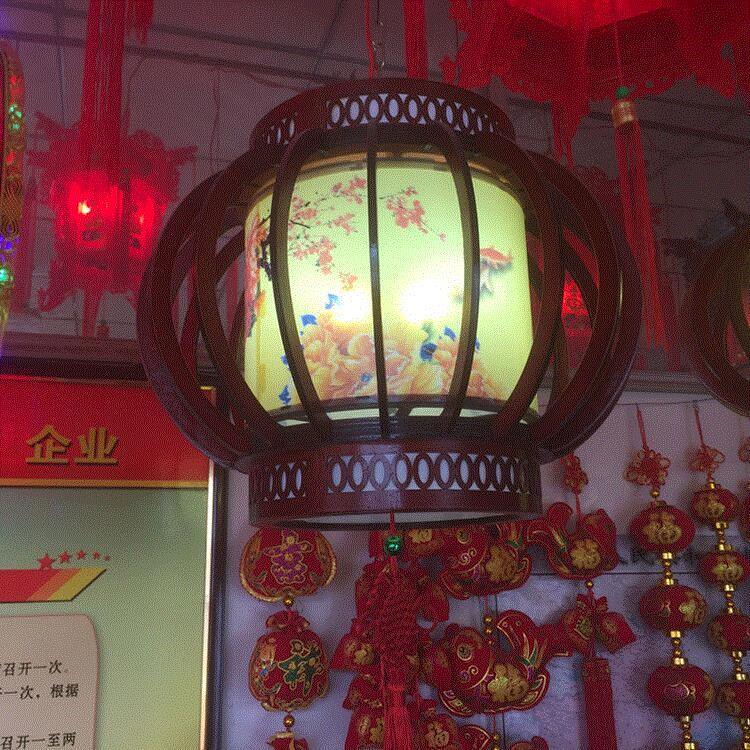 实木灯笼led旋转仿古pvc中式吊灯客厅阳台装饰挂件木质宫灯