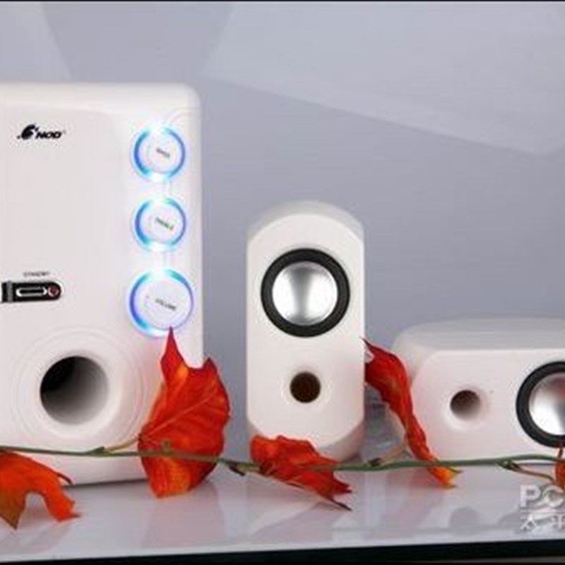 白色木质V-11音箱2.1音响白色有源低音炮桌面迷你巨炮电脑通用