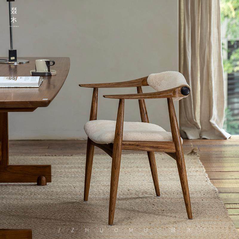叕木|中古复刻法式复古风设计师白色羊羔毛实木扶手餐椅书房单椅,住宅家具,餐椅,淘宝优惠券,粉丝福利购,淘宝优惠卷