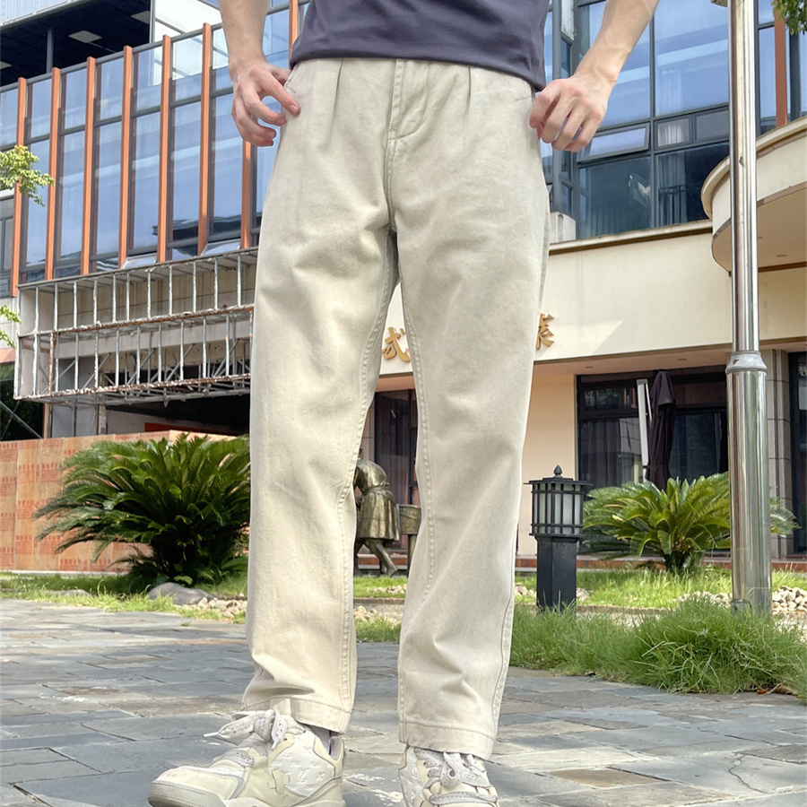 简约休闲风宽松直筒牛仔裤