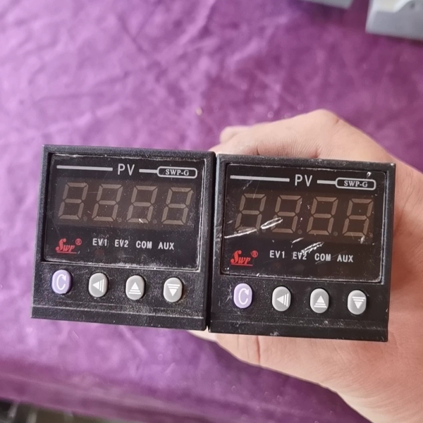 昌晖仪表控制仪 SWP-GFC103-07-03-HL-W