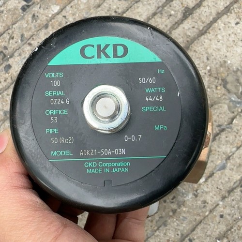 CKD电磁阀ADK21-50A-03N实物拍摄，成色如图。议