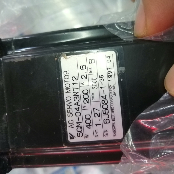 安川AC伺服电机，型号SGM-04A3NT12，拆机件，40