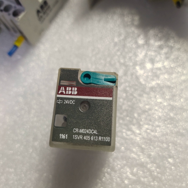ABB24V继电器CR-M024DC2L，机柜拆机件，9成新