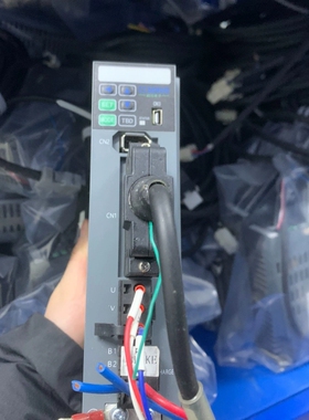 超川伺服电机400w，CC-D3P040A2-A，成色如图，【议价】