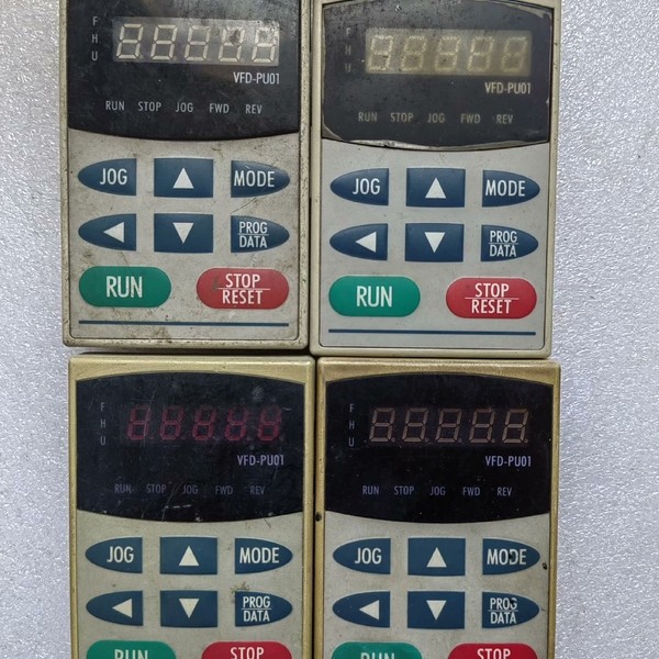 议价台达变频器面板VFD-PU01 现货，功能完好，4个