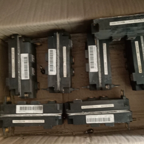 MQ400Q2YS60A模块一共30块，5块断脚，打包得来，