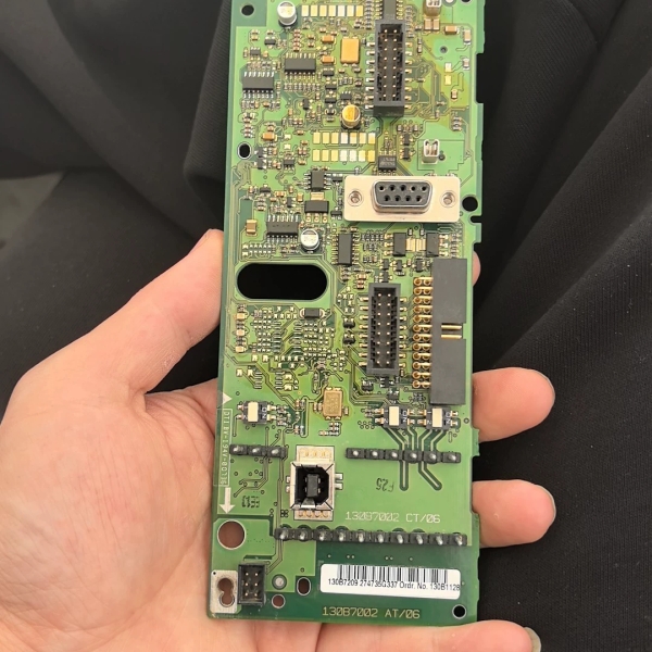 [维修]丹佛斯变频器FC-301主板130B7002   130B7