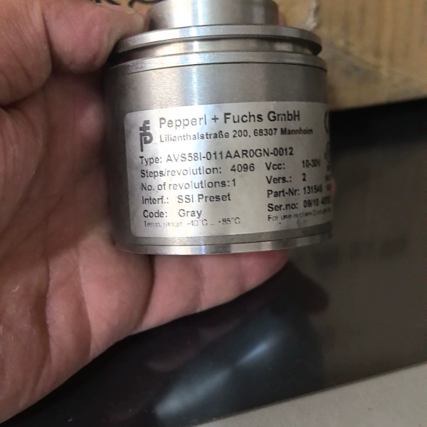 倍加福编码器AVS581-011AAR0GN功能包好,议价【议价】