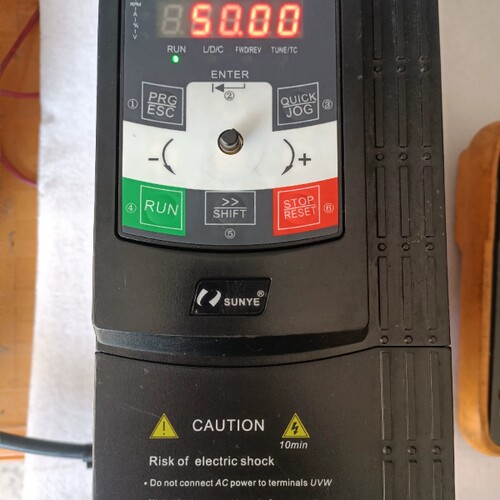 日业变频器 CM530H-4T2R2GB/4R0PB