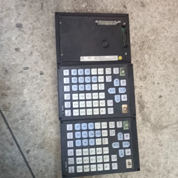 三菱按键板，FCU6-KB022.，实运费到付议