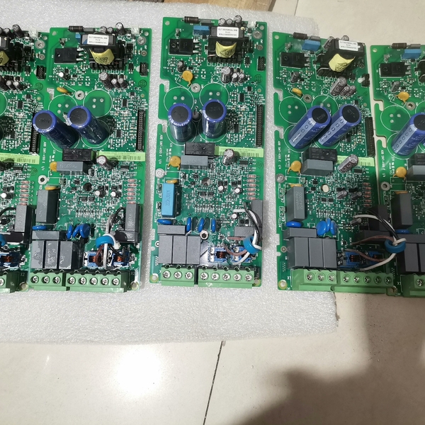 abb变频器驱动板sint4010c，跟sint4020c通