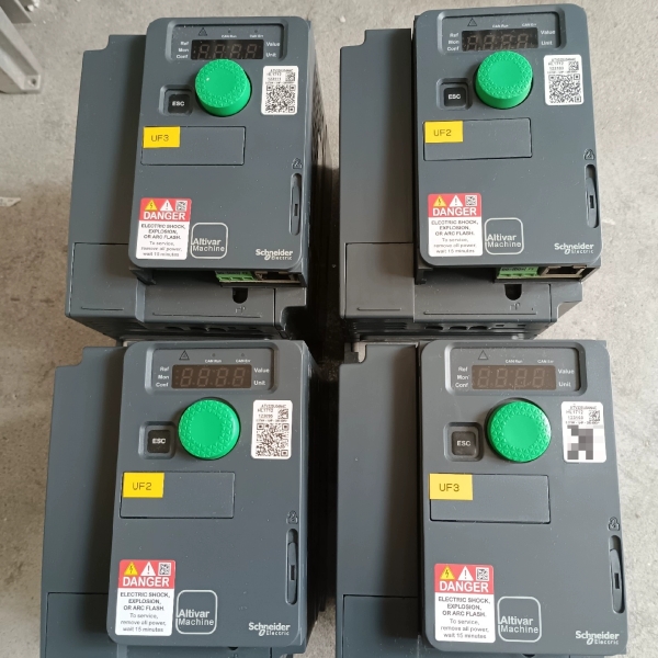 320系列变频器ATV320U04N4C 0.37KW