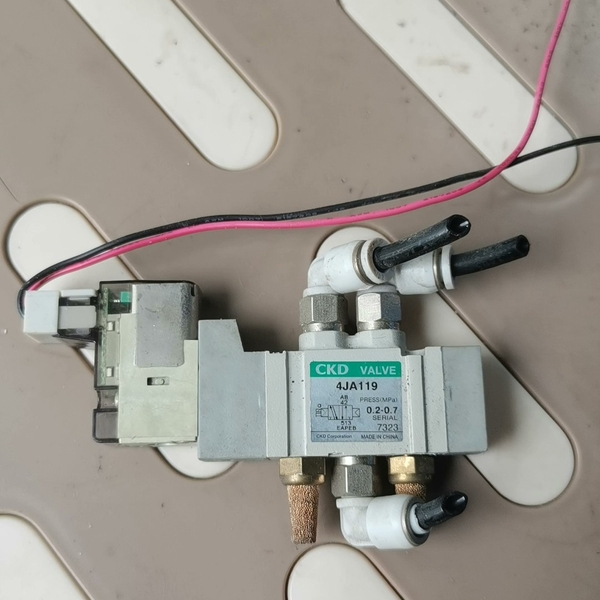 CKD 4JA119 电磁阀