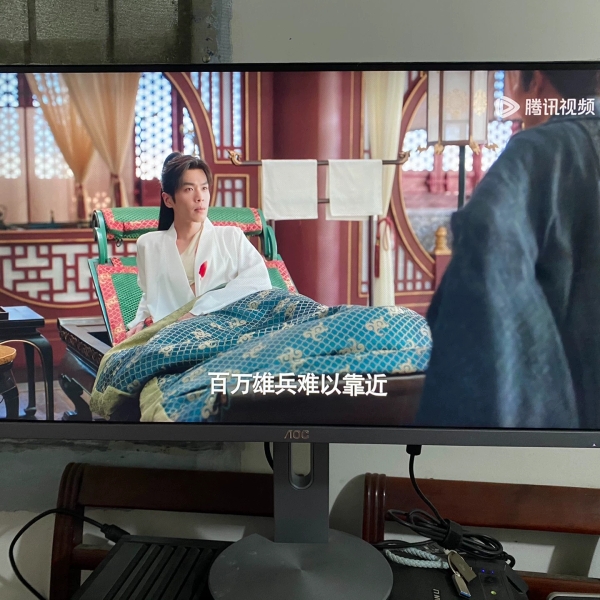 议价冠捷AOC Q2790PC 27寸2k显示器！电源适配器是惠