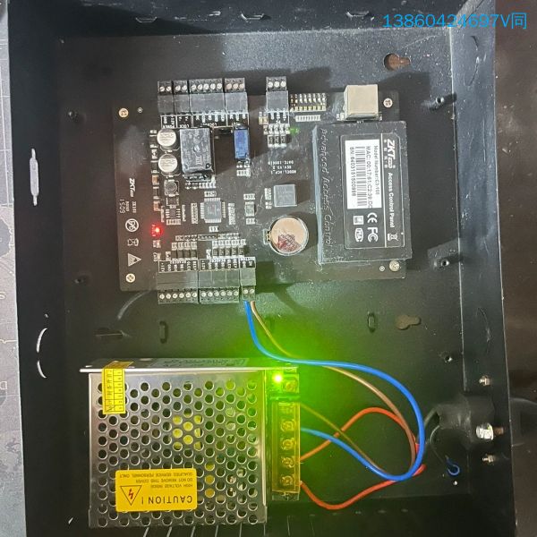 询价购-中控门禁控制器C3-100，成色如图，含普通箱子和12v5A图片