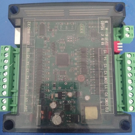浩享plc国产plc   单片机为stm32f103rct6