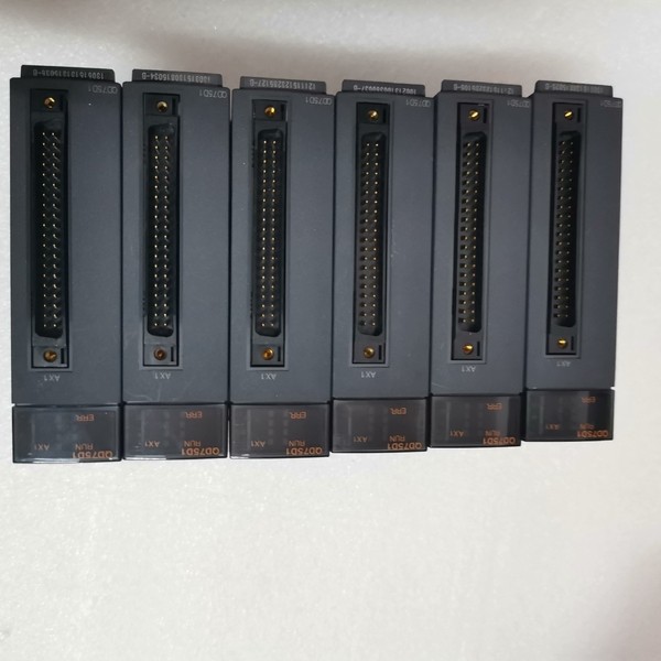 议价三菱PLC定位模块 QD75D1 ，成色如图，功能好，需要