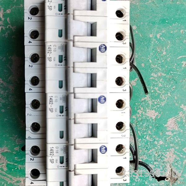 AB断路器，1492-SP2C100，10A，2个，1492议价也可维修
