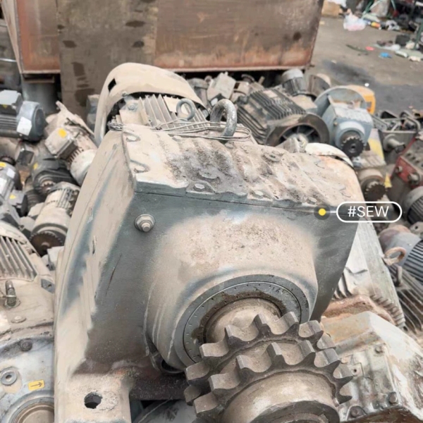 SEW减速机，型号R127DRN132M4【议价】