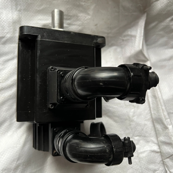 议价东菱伺服电机1.5千瓦，130dnma2-01d5ckam，