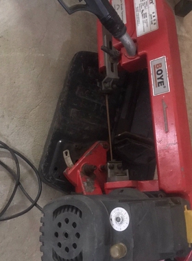 博业金属带锯GFW4013一台，220V 550W锯条尺寸：