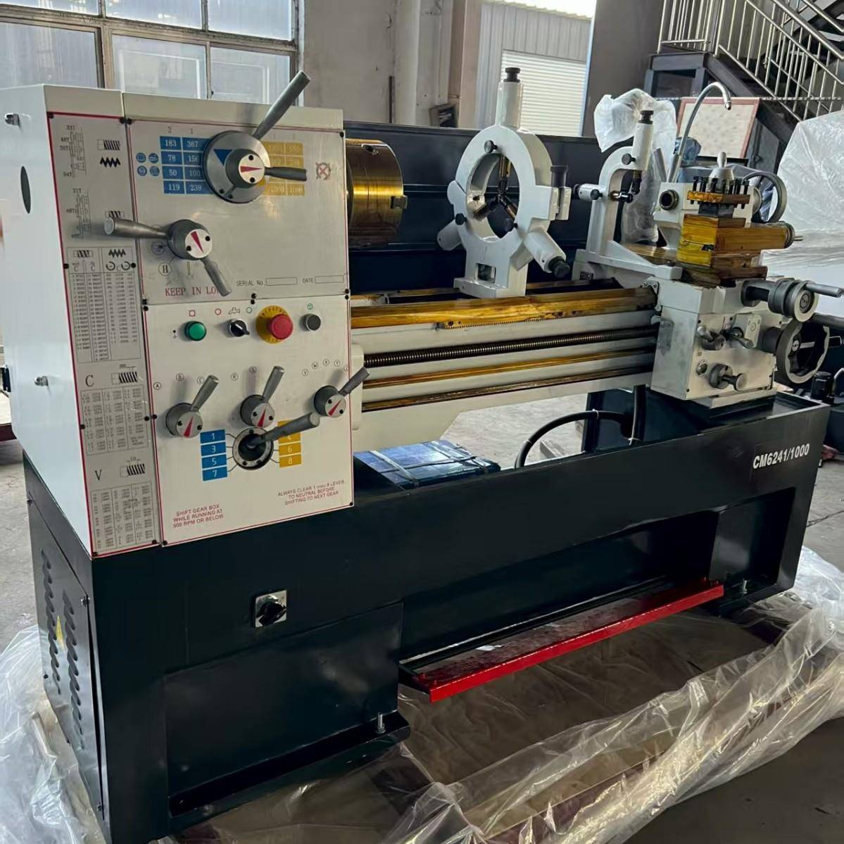 普通车床C6241*1000卧式车床马鞍车床落地式机床设备C6246*1000