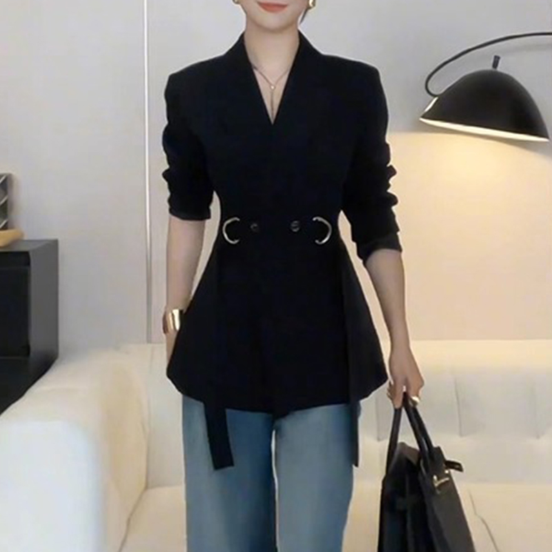 2025年春秋季新款高级感休闲西装外套女小个子系带收腰设计感西服