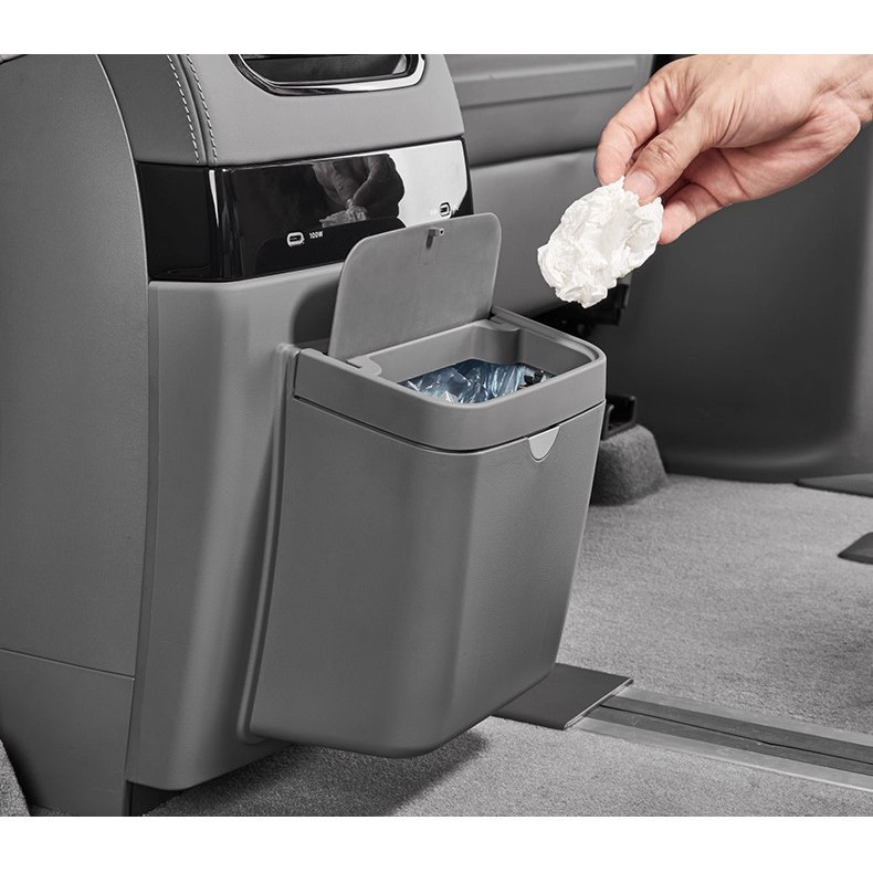 极氪009冰箱防踢盖板垃圾桶