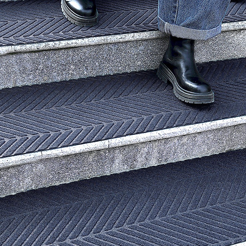 轮胎纹地垫商场进门防滑地毯入户门垫写字楼蹭泥防滑楼梯地毯