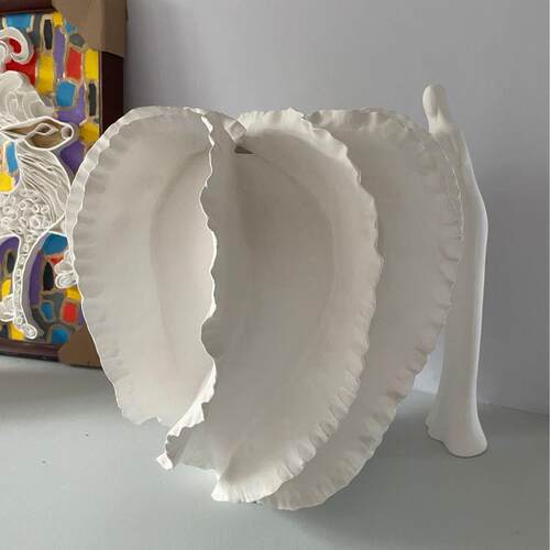 极简约现代白色陶瓷花瓶立体手工海浪纹艺术品美术馆展台插干花器