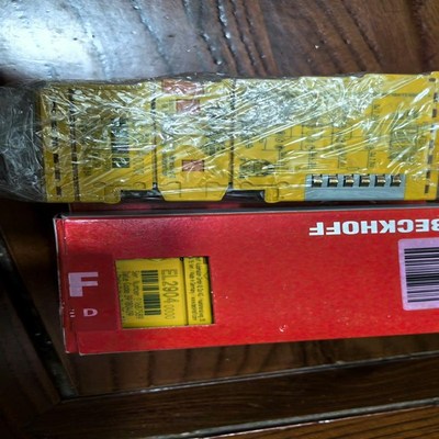 【议价】倍福EL2904-0000 4片