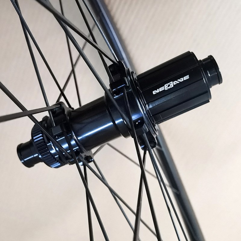 11速 700C中锁碟刹公路轮组- M12*142桶轴- tpi培林 pillar辐条