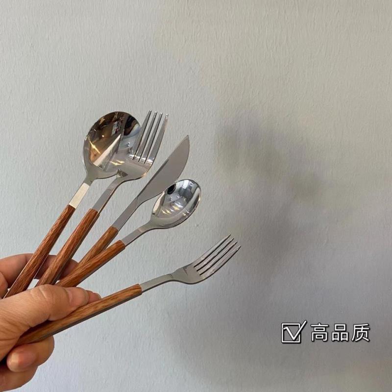 西餐餐具胡桃木柄304不锈钢勺不锈钢叉子勺子牛排刀叉高颜值家用