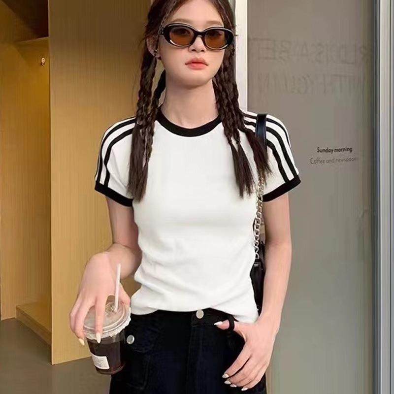 正肩短袖女t恤新款三条杠修身显瘦衣服大码女装夏高级感上衣衣服,女装/女士精品,T恤,淘宝优惠券,粉丝福利购,淘宝优惠卷