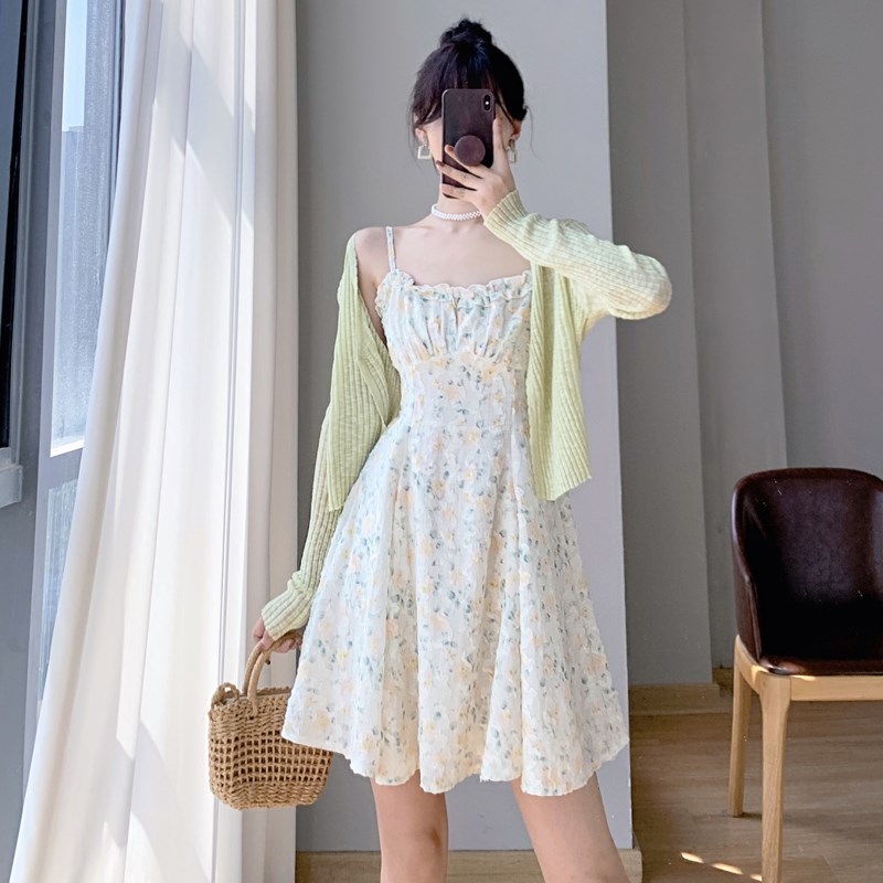 开衫配裙子两件套春夏2024新款甜美收腰粉色碎花吊带连衣裙小个子