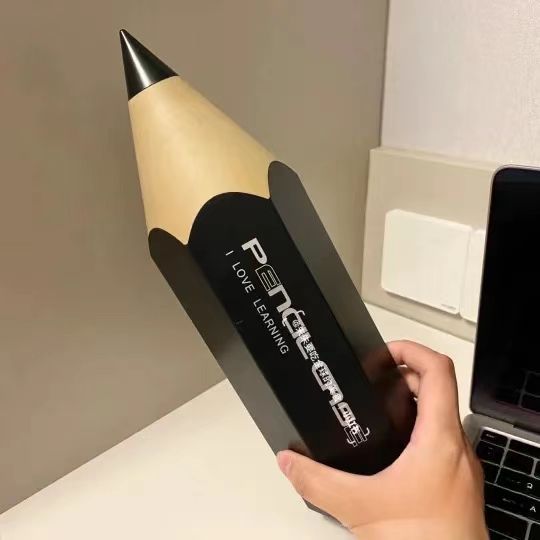 铅笔造型笔筒学生创意桌面带盖防尘文具收纳笔盒收纳桶化妆刷筒