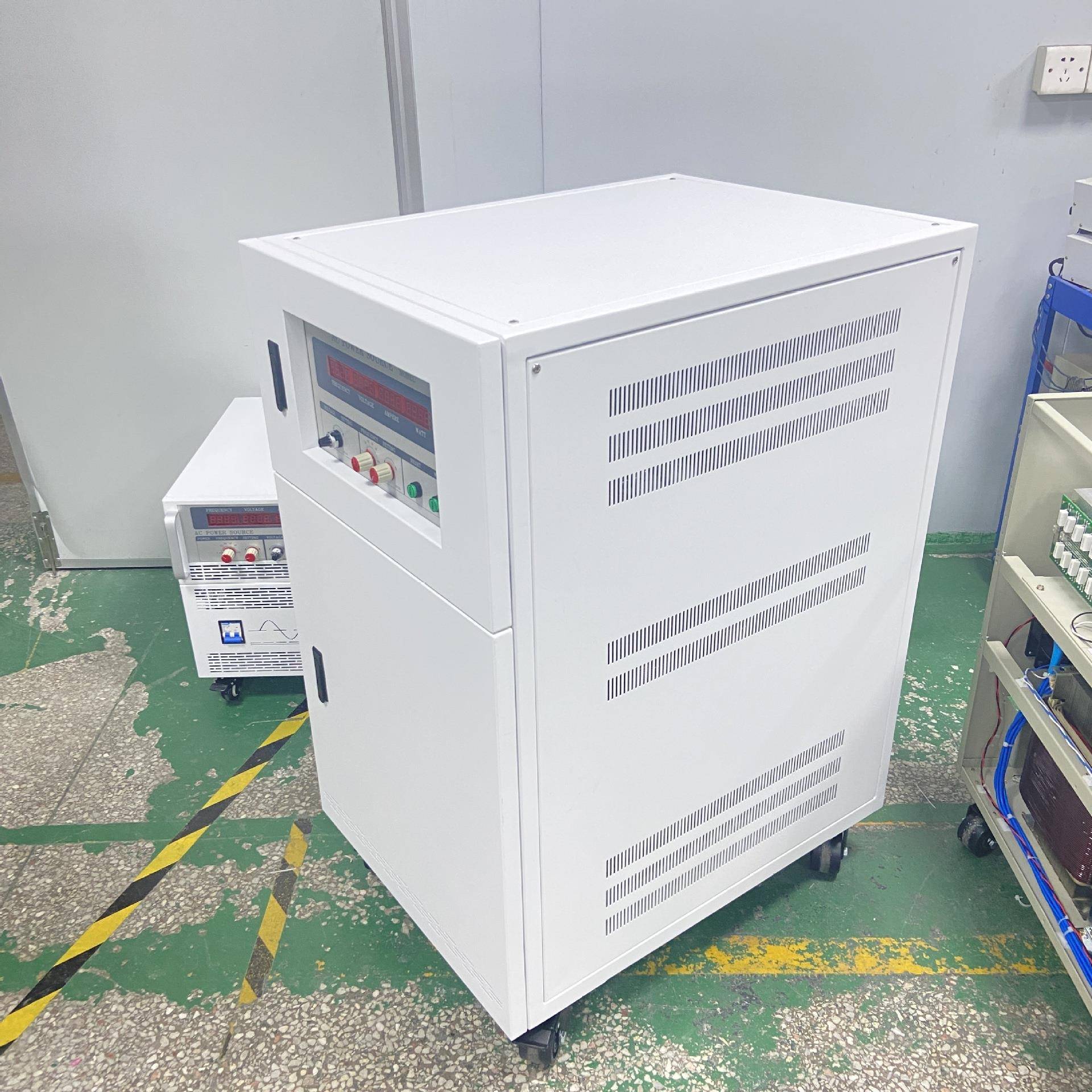 AC220交流转AC380单进三出80KVA变频稳压电源
