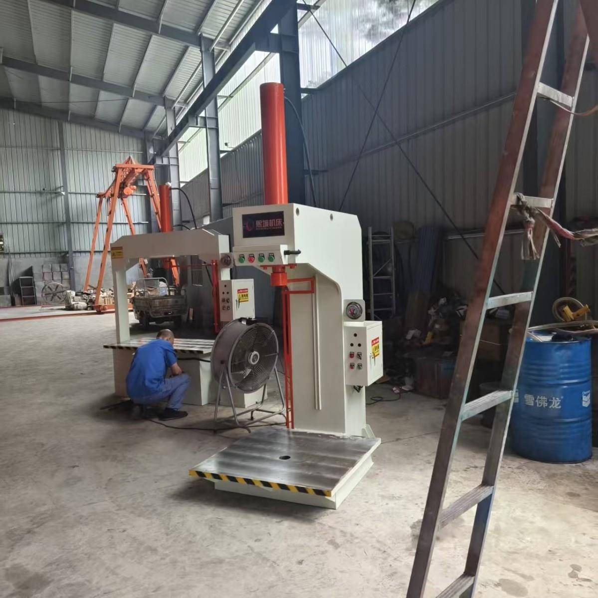 厂家直销机液压机油压机压力机小型液压机拉床单臂C型机手动立式