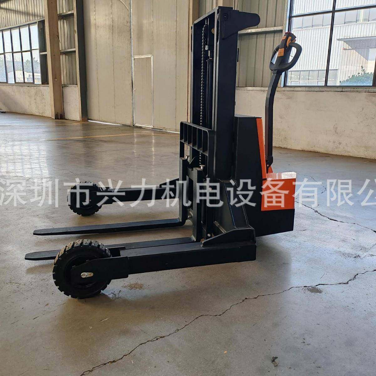 CDD-H山地型升高车户外越野电动叉车1.5吨全电动越野堆高机