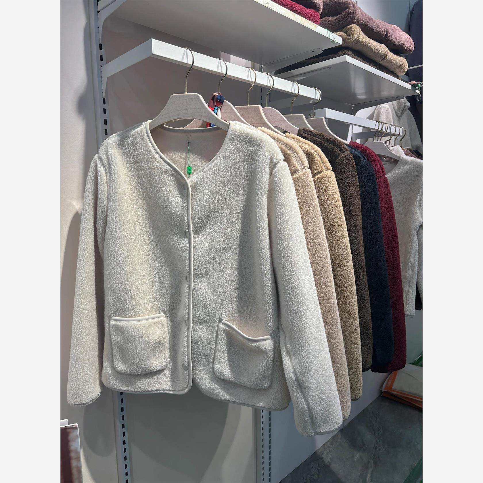 徕氛5D99秋冬新款女短款