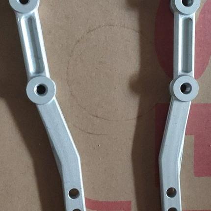 凌斌摩配 金鹏BJ500GS-A TRK502X 前泥板支架安装支架安装板