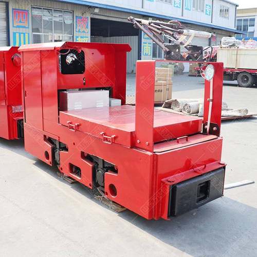 矿用架线式电机车3吨工矿电动运输车煤矿井下CTY-5吨轨道电机车