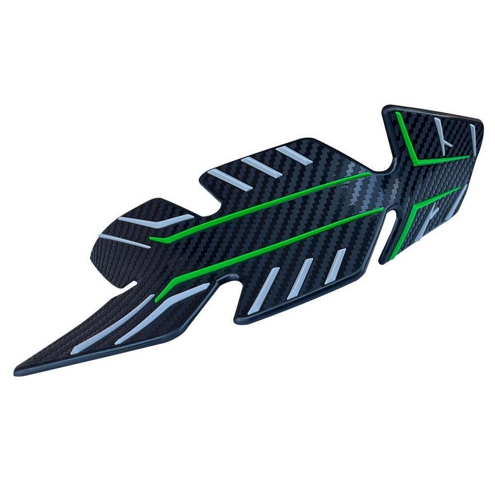 适用于摩托车通用大油箱橡胶碳纤维纹黑色鱼骨贴油箱贴挡鸟贴新款