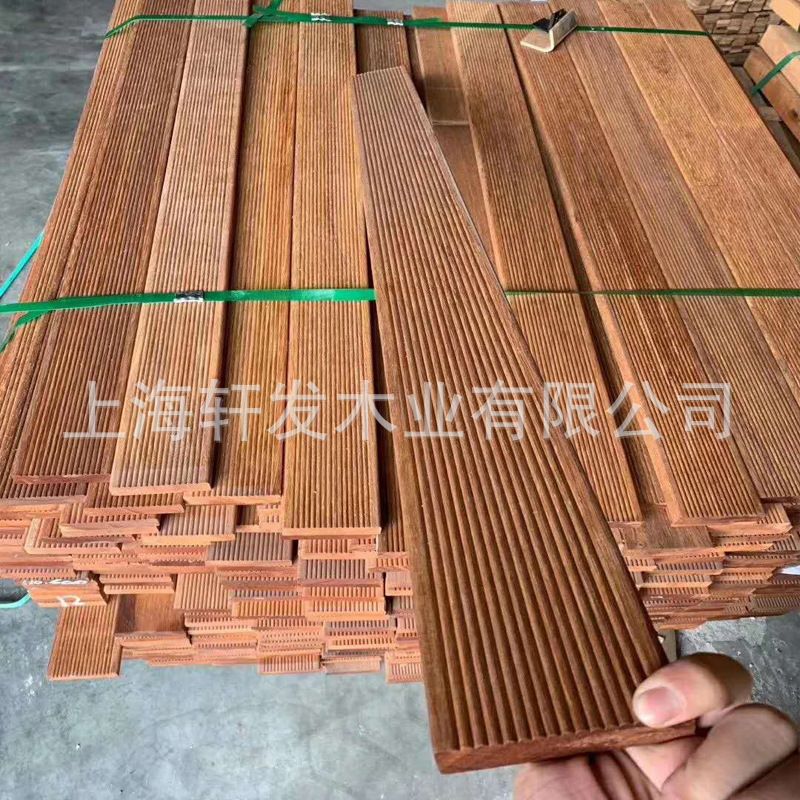 【工厂 】正宗印尼菠萝格防腐木地板双面板 带防滑槽 实木板材