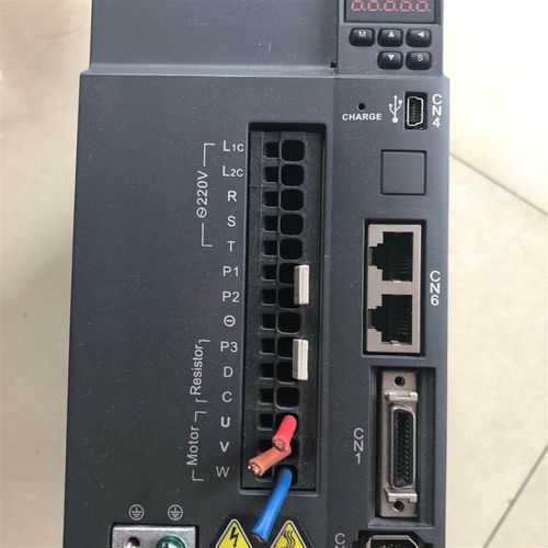 台达伺服驱动器W,D2F,一台,