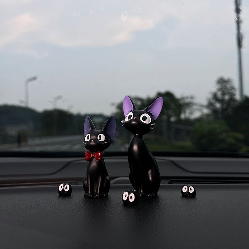 治疗汽车装饰品宫崎骏巫婆的送货方便娃娃小黑猫汽车中控台装饰